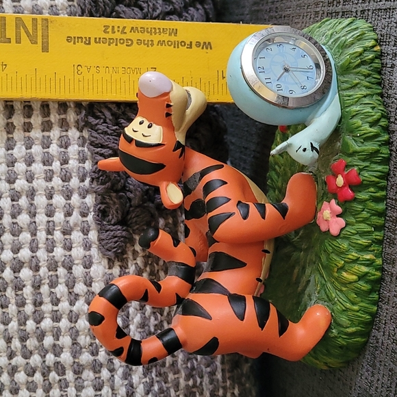 Tigger And Snail Clock - Picture 9 of 11